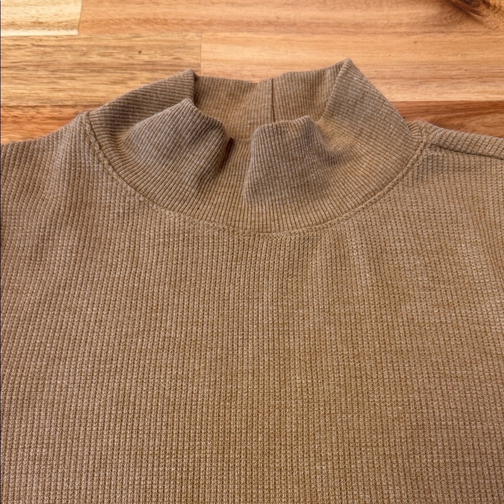American Eagle Mock Neck Ribbed Long Sleeve Top in brown women’s small - Picture 2 of 5